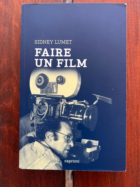 Faire un film, photographié par Pierre-François sur un banc de jardin